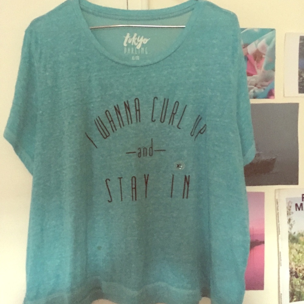 Super cozy and soft blue slight crop tee!